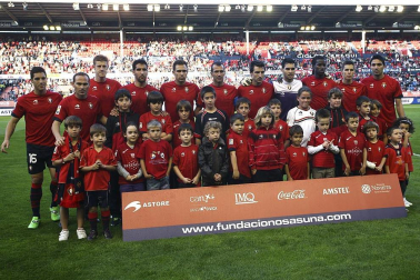 Imágenes del partido entre Osasuna y el Zaragoza, en el que los rojillos se impusieron 3-0 durante la novena jornada del Fútbol de Primera División.