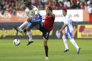Imágenes del partido entre Osasuna y el Zaragoza, en el que los rojillos se impusieron 3-0 durante la novena jornada del Fútbol de Primera División.