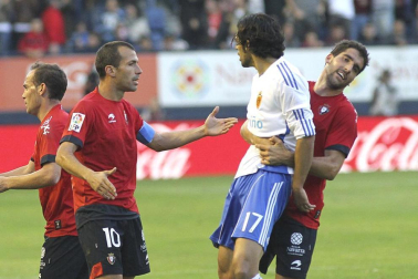 Imágenes del partido entre Osasuna y el Zaragoza, en el que los rojillos se impusieron 3-0 durante la novena jornada del Fútbol de Primera División.
