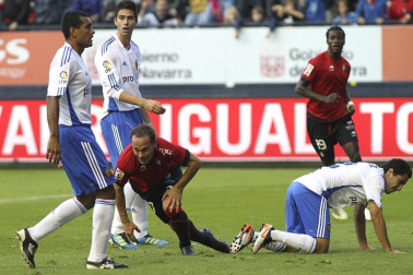 Imágenes del partido entre Osasuna y el Zaragoza, en el que los rojillos se impusieron 3-0 durante la novena jornada del Fútbol de Primera División.
