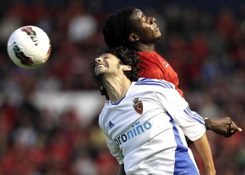 Imágenes del partido entre Osasuna y el Zaragoza, en el que los rojillos se impusieron 3-0 durante la novena jornada del Fútbol de Primera División.