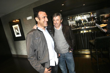 El ciclista navarro José Vicente "Chente" García Acosta anuncia su retirada del ciclismo profesional en una rueda de prensa en el Hotel Castillo de Gorráiz.