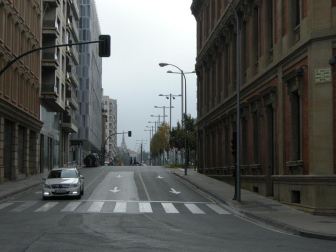 Varios lugares de Pamplona amanecen con niebla este domingo