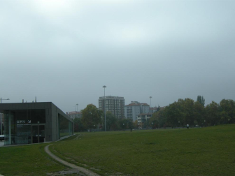 Varios lugares de Pamplona amanecen con niebla este domingo