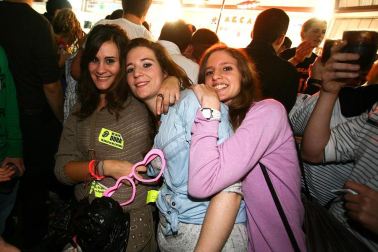 Imágenes de la celebración de la Carpa Universitaria durante la noche del viernes 4 de noviembre de 2011.