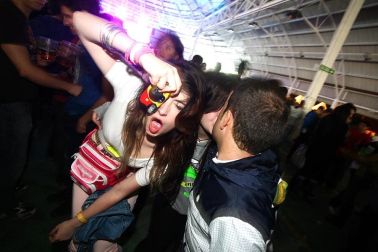 Imágenes de la celebración de la Carpa Universitaria durante la noche del viernes 4 de noviembre de 2011.