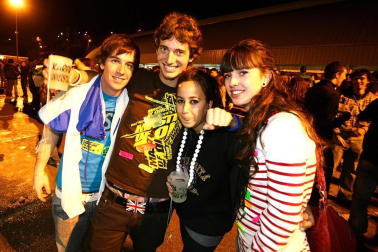Imágenes de la celebración de la Carpa Universitaria durante la noche del viernes 4 de noviembre de 2011.