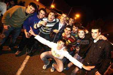 Imágenes de la celebración de la Carpa Universitaria durante la noche del viernes 4 de noviembre de 2011.