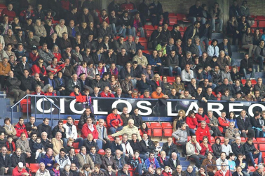 Imágenes de la afición del Reyno de Navarra en el encuentro Osasuna 0 - Rayo Vallecano 0.