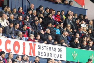 Imágenes de la afición del Reyno de Navarra en el encuentro Osasuna 0 - Rayo Vallecano 0.