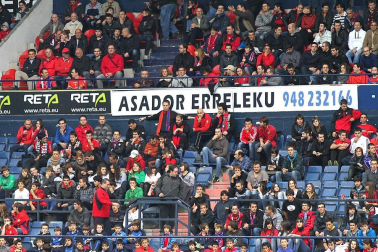 Imágenes de la afición del Reyno de Navarra en el encuentro Osasuna 0 - Rayo Vallecano 0.