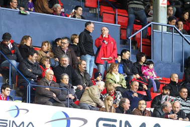 Imágenes de la afición del Reyno de Navarra en el encuentro Osasuna 0 - Rayo Vallecano 0.