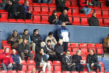 Imágenes de la afición del Reyno de Navarra en el encuentro Osasuna 0 - Rayo Vallecano 0.