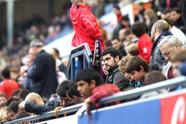 Imágenes de la afición del Reyno de Navarra en el encuentro Osasuna 0 - Rayo Vallecano 0.