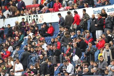 Imágenes de la afición del Reyno de Navarra en el encuentro Osasuna 0 - Rayo Vallecano 0.
