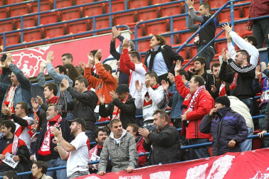 Imágenes de la afición del Reyno de Navarra en el encuentro Osasuna 0 - Rayo Vallecano 0.