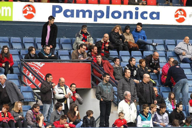 Imágenes de la afición del Reyno de Navarra en el encuentro Osasuna 0 - Rayo Vallecano 0.