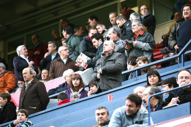 Imágenes de la afición del Reyno de Navarra en el encuentro Osasuna 0 - Rayo Vallecano 0.