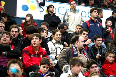Imágenes de la afición del Reyno de Navarra en el encuentro Osasuna 0 - Rayo Vallecano 0.