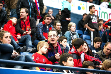 Imágenes de la afición del Reyno de Navarra en el encuentro Osasuna 0 - Rayo Vallecano 0.