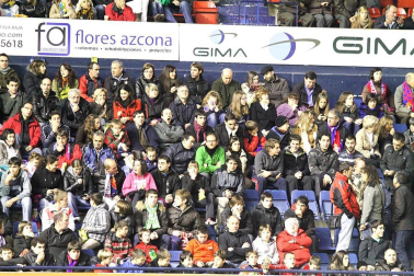 Búscate en la grada del Osasuna 2- Betis 1