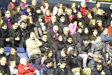 Búscate en la grada del Osasuna 2- Betis 1