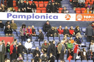 Búscate en la grada del Osasuna 2- Betis 1