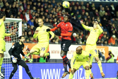 Imágenes del partido entre Osasuna y Villarreal que se ha disputado este domingo en Pamplona