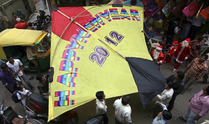 Imágenes de las celebraciones en distintas partes del mundo de la llegada del Año Nuevo 2012 y la despedida de 2011 en la tradicional Nochevieja.
