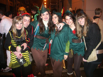 Los pamploneses recibieron el nuevo año con los mejores disfraces