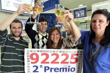 Celebraciones de los agraciados con el sorteo de 'El Niño'