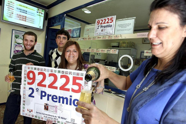 Celebraciones de los agraciados con el sorteo de 'El Niño'
