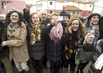 Celebraciones de los agraciados con el sorteo de 'El Niño'