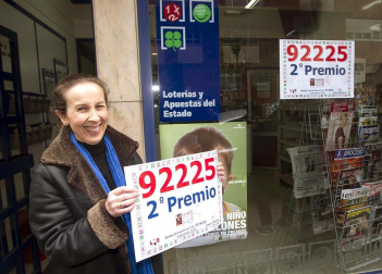 Celebraciones de los agraciados con el sorteo de 'El Niño'