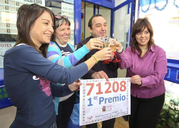 Celebraciones de los agraciados con el sorteo de 'El Niño'
