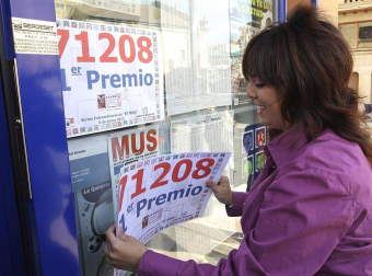 Celebraciones de los agraciados con el sorteo de 'El Niño'