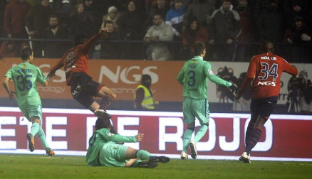 Imágenes del partido Osasuna-Barcelona correspondiente a la vuelta de octavos de final de la Copa del Rey.