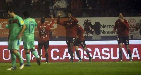 Imágenes del partido Osasuna-Barcelona correspondiente a la vuelta de octavos de final de la Copa del Rey.