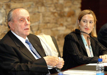 Imágenes de Manuel Fraga, que ha fallecido este domingo