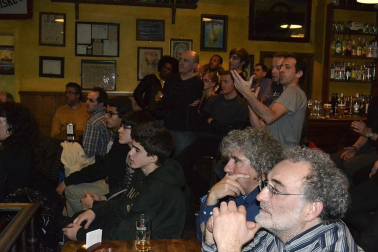 Los pamploneses disfrutan del partido de ida de cuartos de final de la Copa del Rey que enfrentó a Real Madrid y Barça