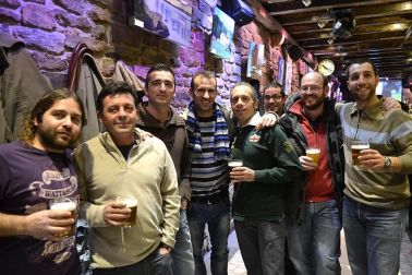 Los pamploneses disfrutan del partido de ida de cuartos de final de la Copa del Rey que enfrentó a Real Madrid y Barça
