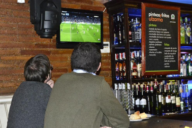 Los pamploneses disfrutan del partido de ida de cuartos de final de la Copa del Rey que enfrentó a Real Madrid y Barça