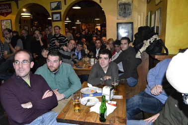Los pamploneses disfrutan del partido de ida de cuartos de final de la Copa del Rey que enfrentó a Real Madrid y Barça