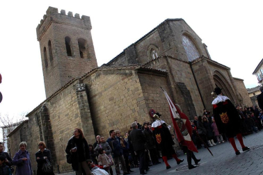 Sangüesa honra a San Sebastián