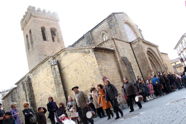 Sangüesa honra a San Sebastián