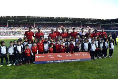 Imágenes de los aficionados de Osasuna durante el partido de Liga que enfrentó al equipo navarro con el Valencia