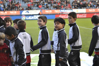 Imágenes de los aficionados de Osasuna durante el partido de Liga que enfrentó al equipo navarro con el Valencia