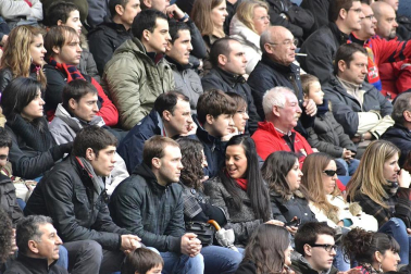 Imágenes de los aficionados de Osasuna durante el partido de Liga que enfrentó al equipo navarro con el Valencia