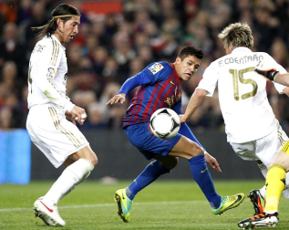 Imágenes del partido de vuelta en los cuatro de final de la Copa del Rey, disputado entre el Barcelona y el Real Madrid en el Camp Nou.