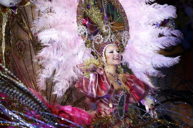 Varias imágenes del Carnaval de Santa Cruz de Tenerife 2012